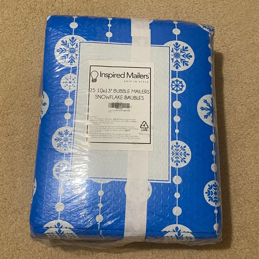 65 Envelopes--Winter Theme Bubble Mailer Envelopes Size 10